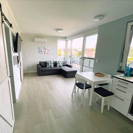 Lakeside Family & Studio Apartments Keszthely Buitenkant foto
